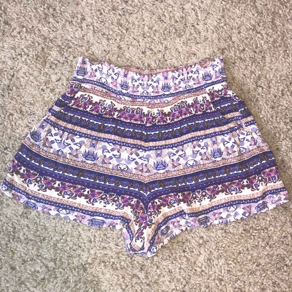 Xhilaration Women’s Flowy Patterned Shorts